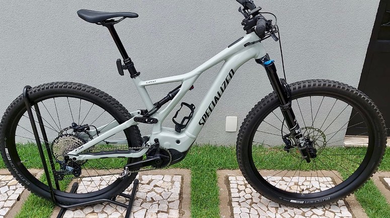 Specialized turbo 2024 levo comp spruce